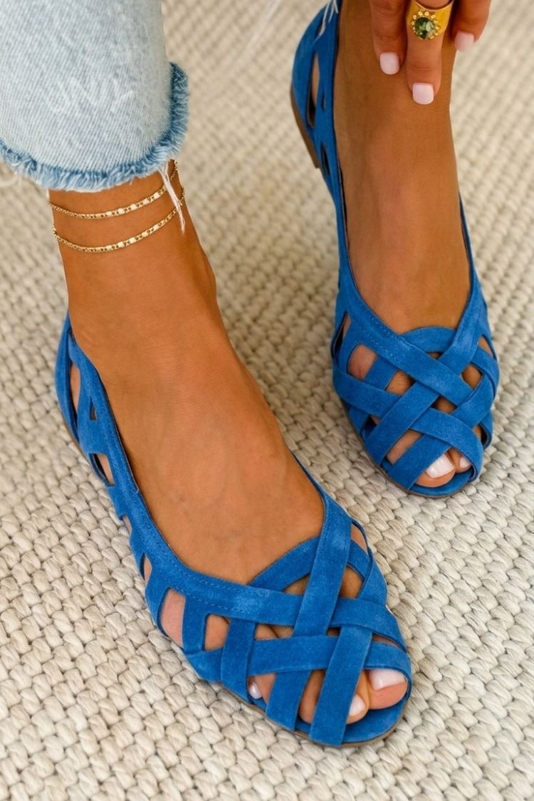 Blue / 43