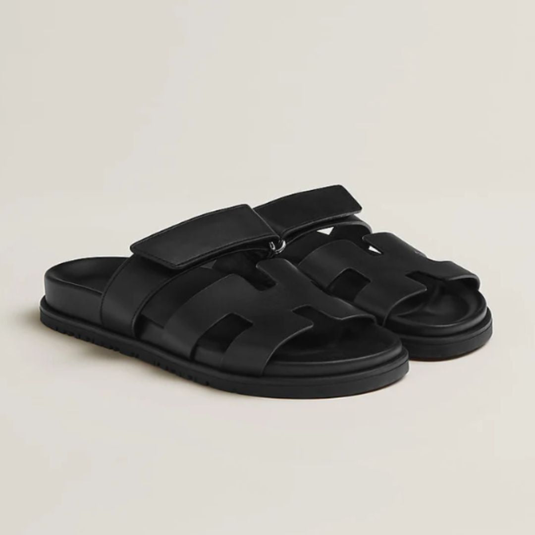 Black / 11
