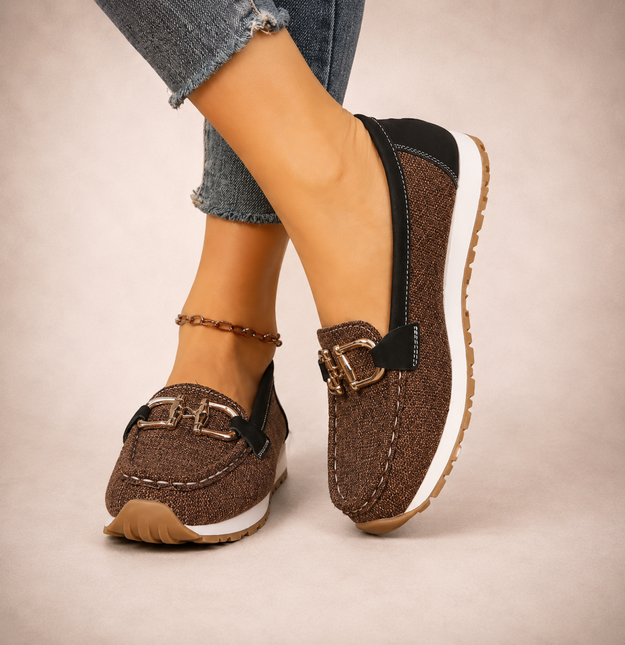 Dark brown / 42